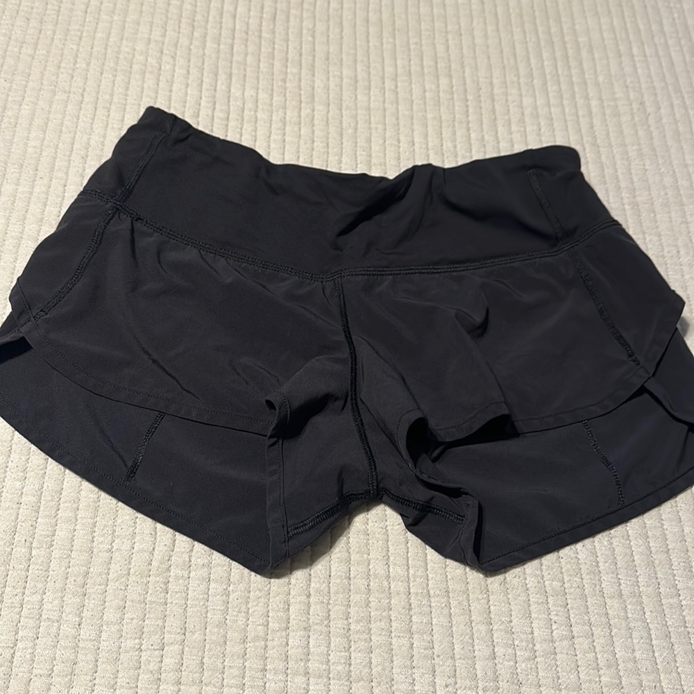 Speed Up Low Rise Lined Shorts 2.5”
